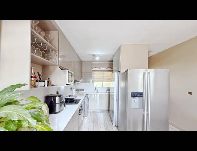3 BEDROOM APARTMENT FOR SALE IN NOORDWYK